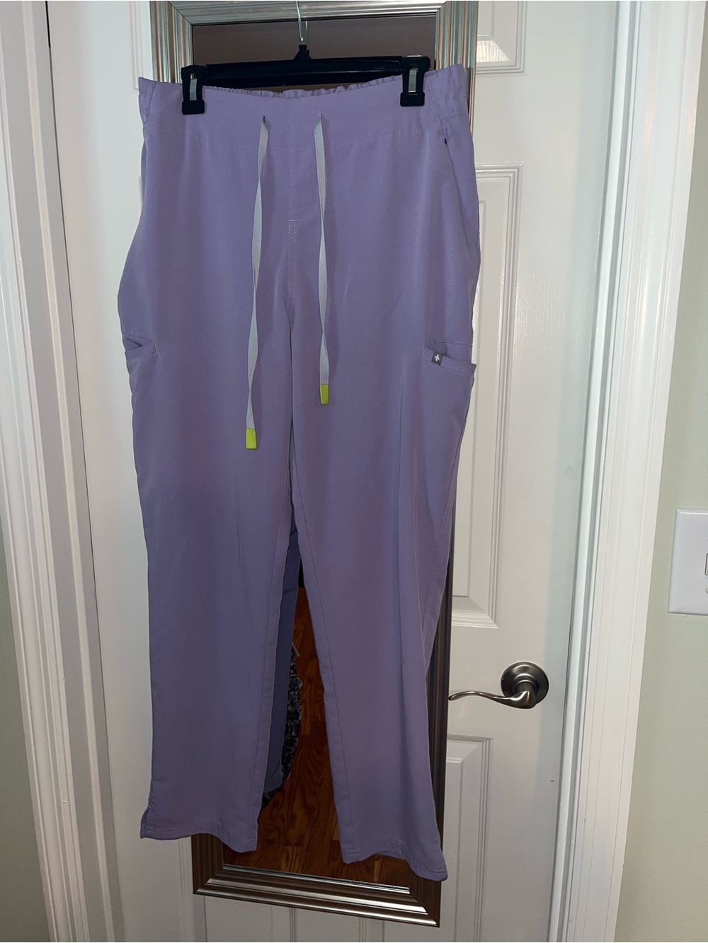 Women’s Figs Lavender Dew Evans Skinny Scrub Pants